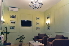 Отель Classic Apartment on Zhukovskoho  Одесса